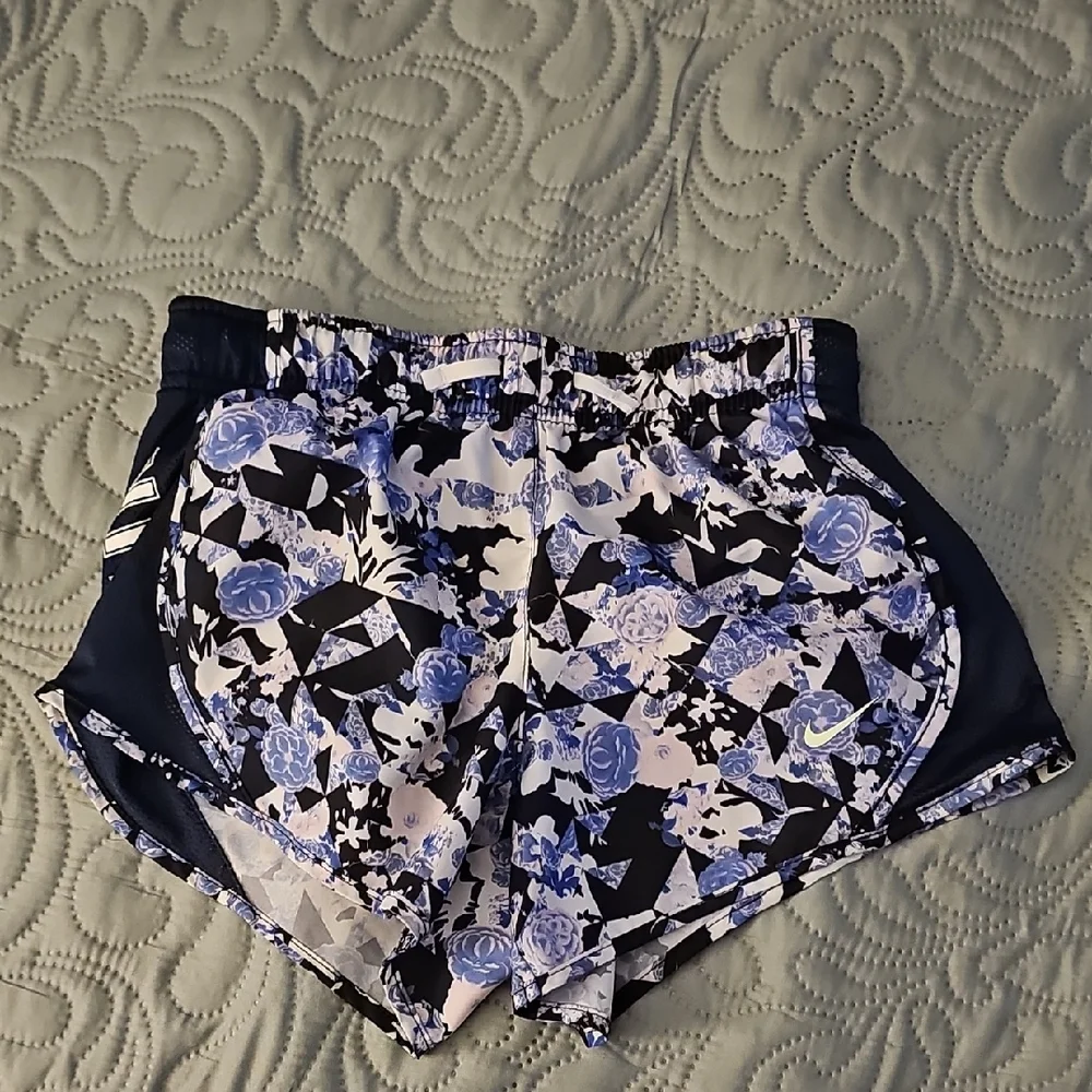 Nike Dri-FIT Tempo Girl's Printed Running Shorts